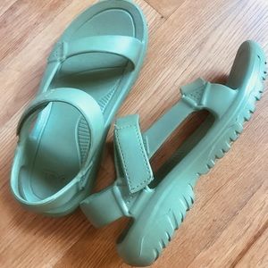 Teva Hurricane Drift sandals